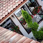 Corvin And Restaurant Penzion 3*