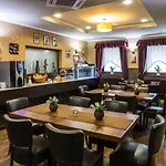 Penzión pre hostí Corvin And Restaurant