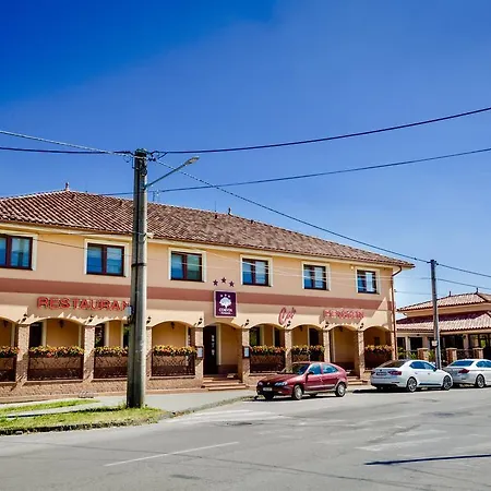 Guest house Corvin And Restaurant Velky Meder