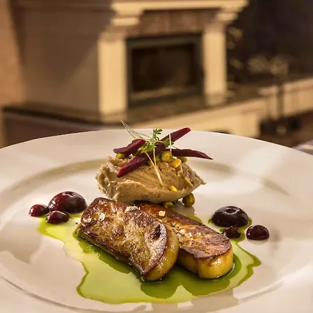 Penzión pre hostí Corvin And Restaurant Velky Meder