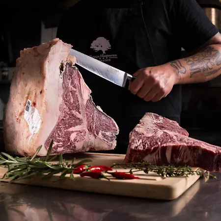 Corvin And Restaurant