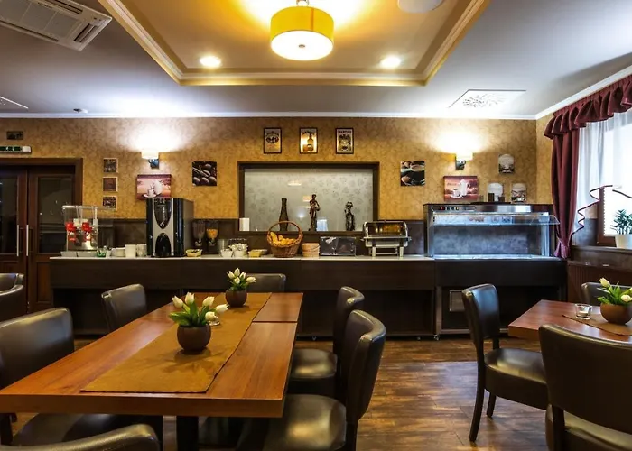 Corvin And Restaurant 3* Вельки-Медер